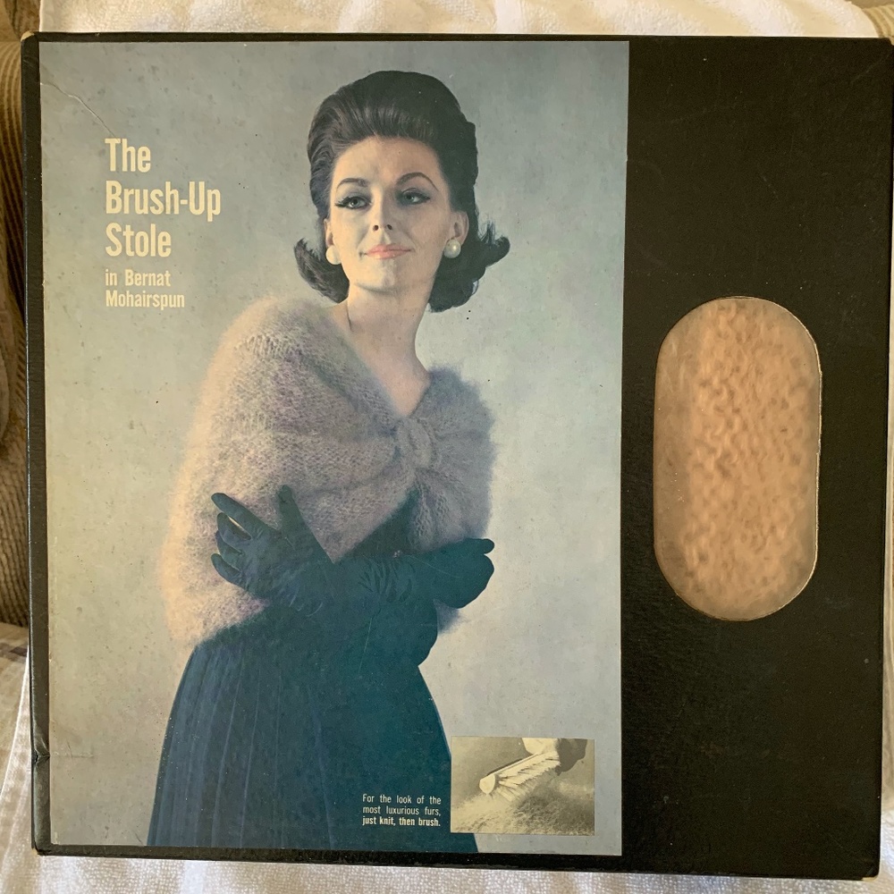 Vintage Brush-Up Stole Bernat Mohairspun Orig Box